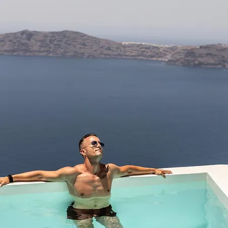 Lukas Aethereal Living