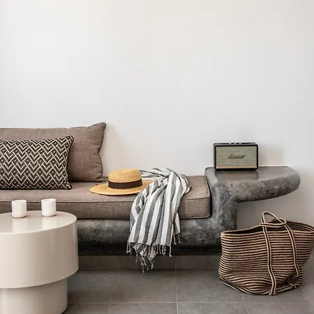 Lukas Aethereal Living Apartman Imerovígli