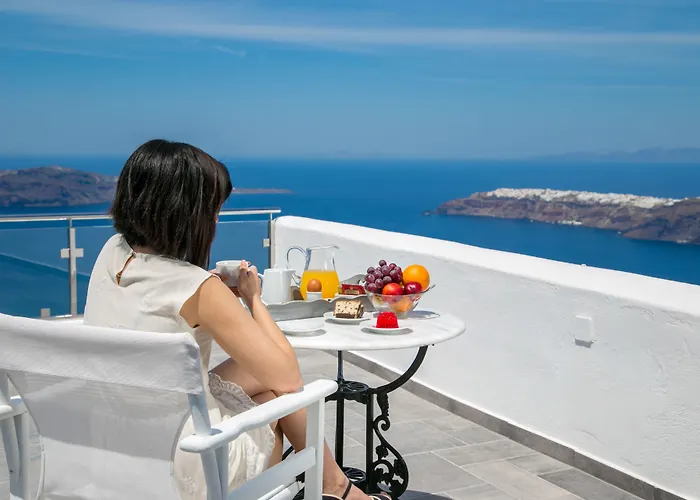 Lukas Aethereal Living