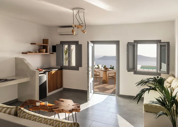 Lukas Aethereal Living