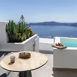 Lukas Aethereal Living 아파트 이메로비글리
