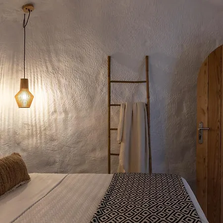 Lukas Imerovigli (Santorini)