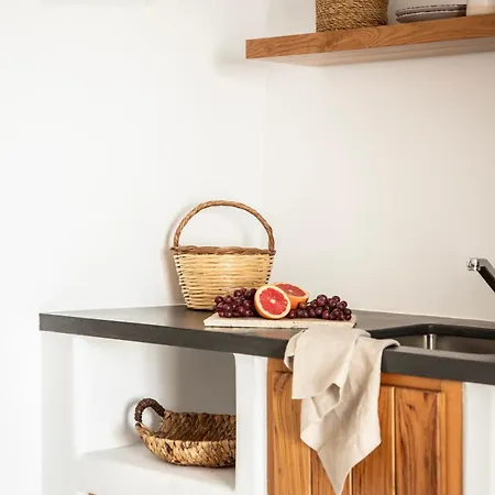 Lukas Aethereal Living אימרוביגלי