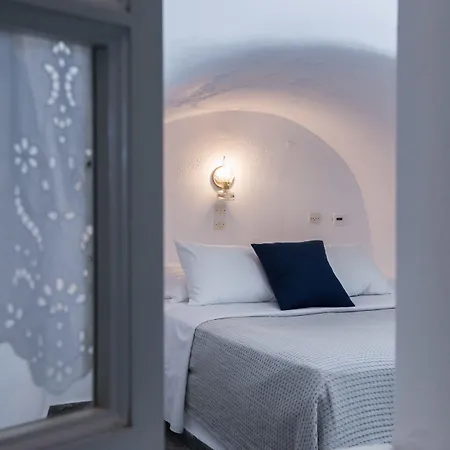 Lukas Aethereal Living *