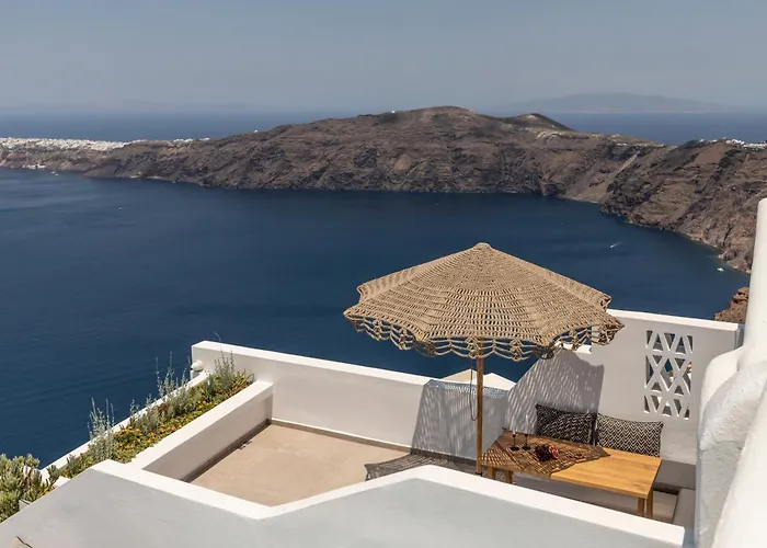 Lukas Aethereal Living *