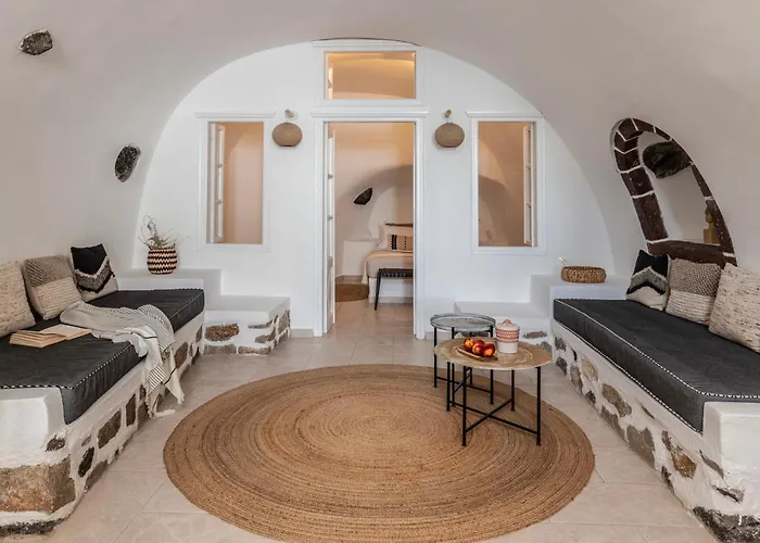 Lukas Aethereal Living