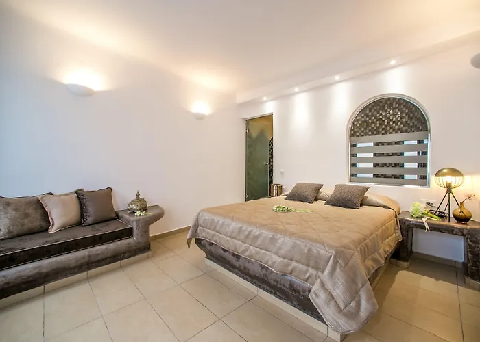 Lukas Aethereal Living