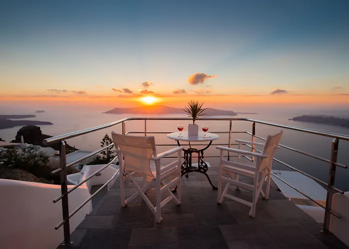 Lukas Aethereal Living