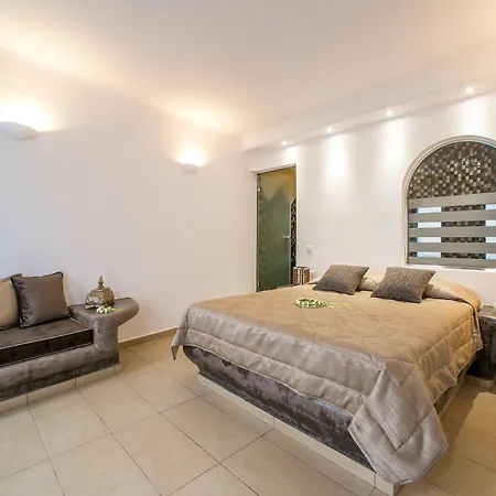 Lukas Aethereal Living