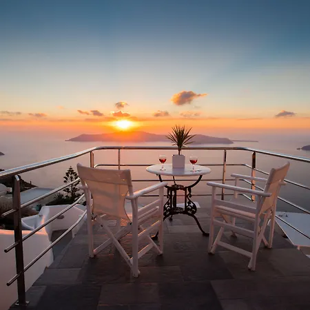 Lukas Aethereal Living