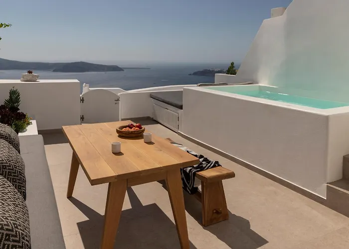 Lukas Aethereal Living Apartment