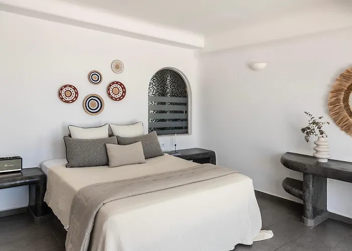 Lukas Aethereal Living Apartment Imerovigli (Santorini)