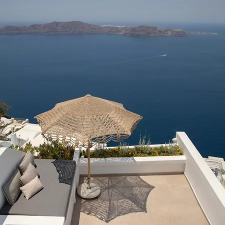 Lukas Aethereal Living Apartment *