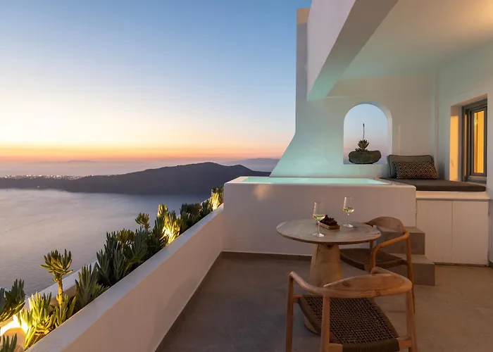 Lukas Aethereal Living *