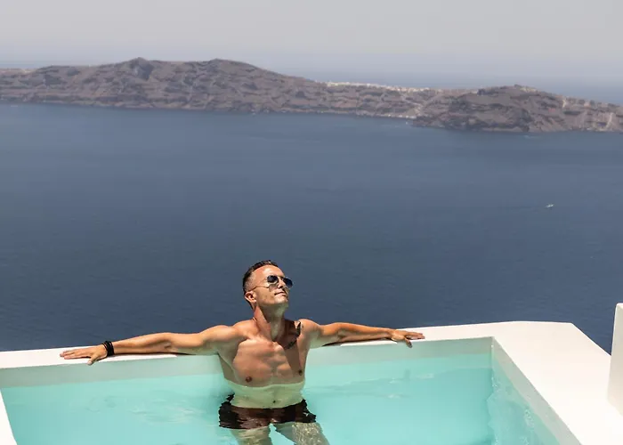 Lukas Aethereal Living